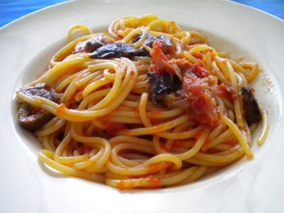 Pasta-Puttanesca-01